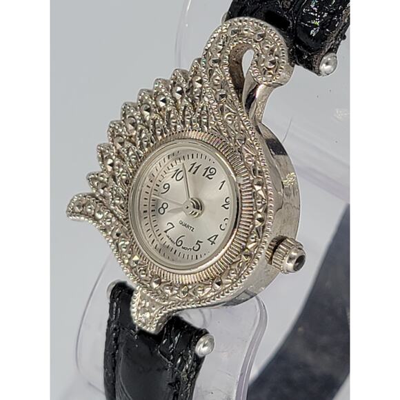 Avon Elegant Swan Black & Silver Toned Wristwatch w/ Adjustable Buckle Band main image 6